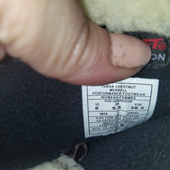 Merrell Yarra Womans Waterproof Boots Primaloft Polartec Lining Brown 8 Outside - Picture 9 of 10